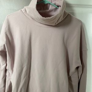 Lululemon Sweatshirt size 8